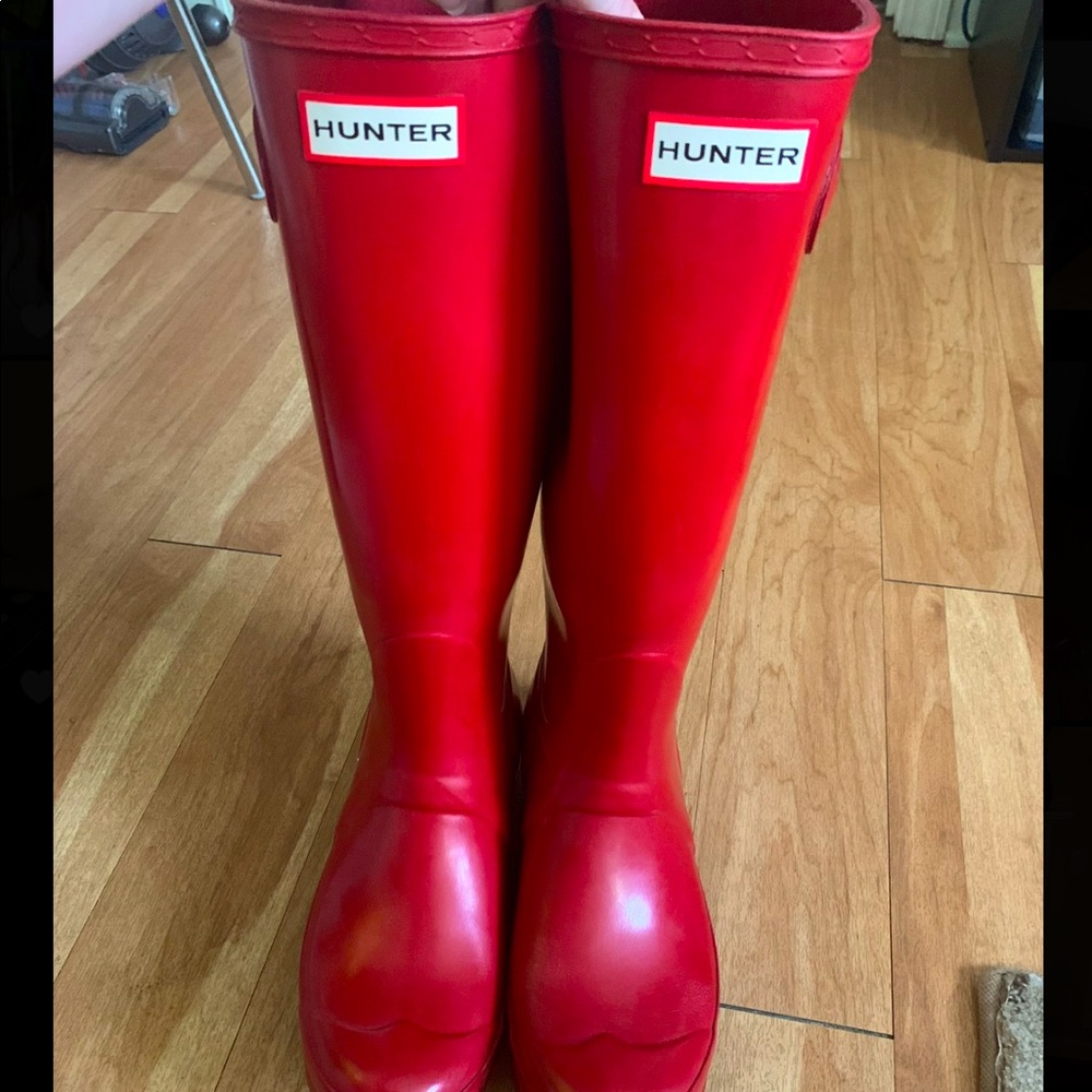 Hunter Rain Boots (Tall/Red)